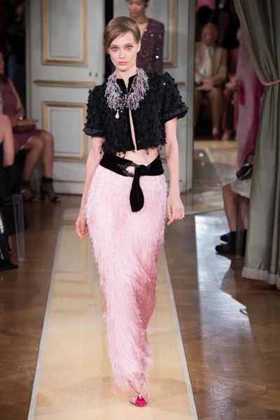 Look 70